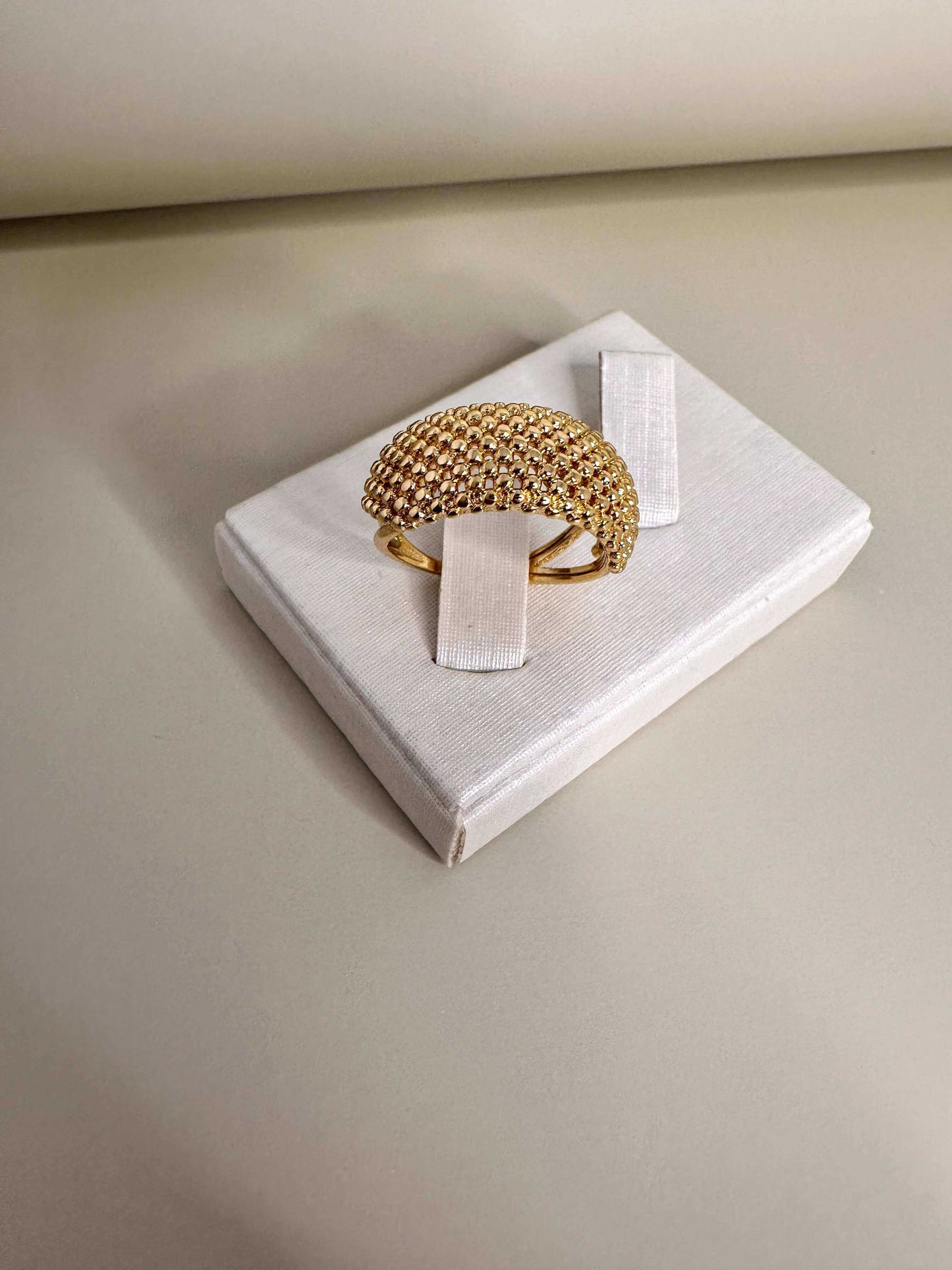 Velani Hive Ring