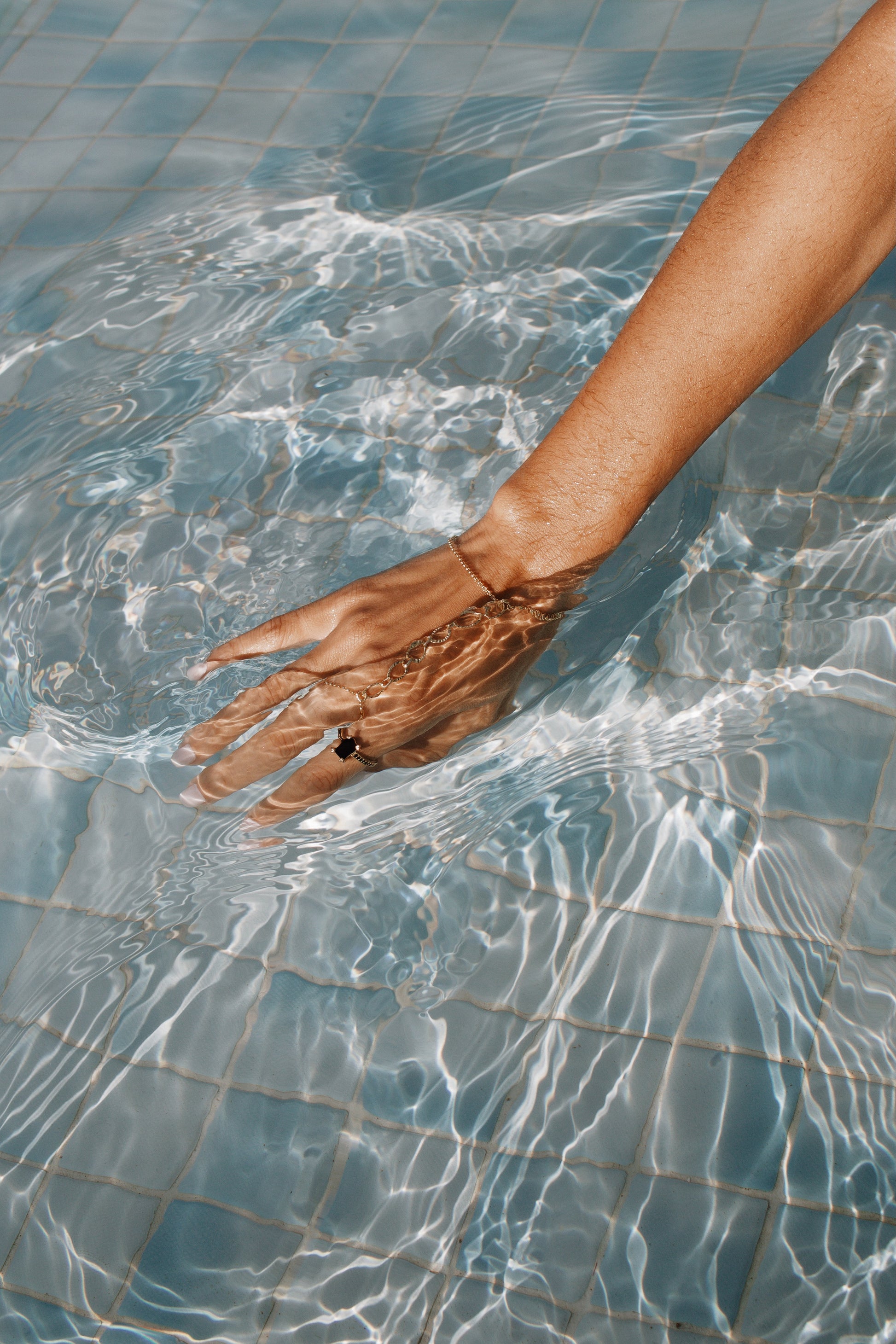 Velani Jewelry Amalfi Hand Chain