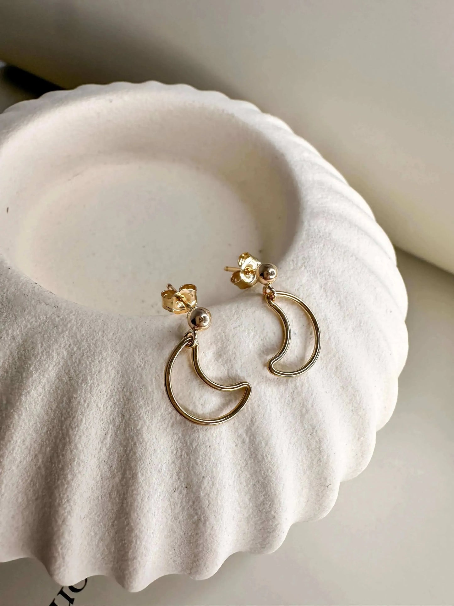 Velani Lunar Studs