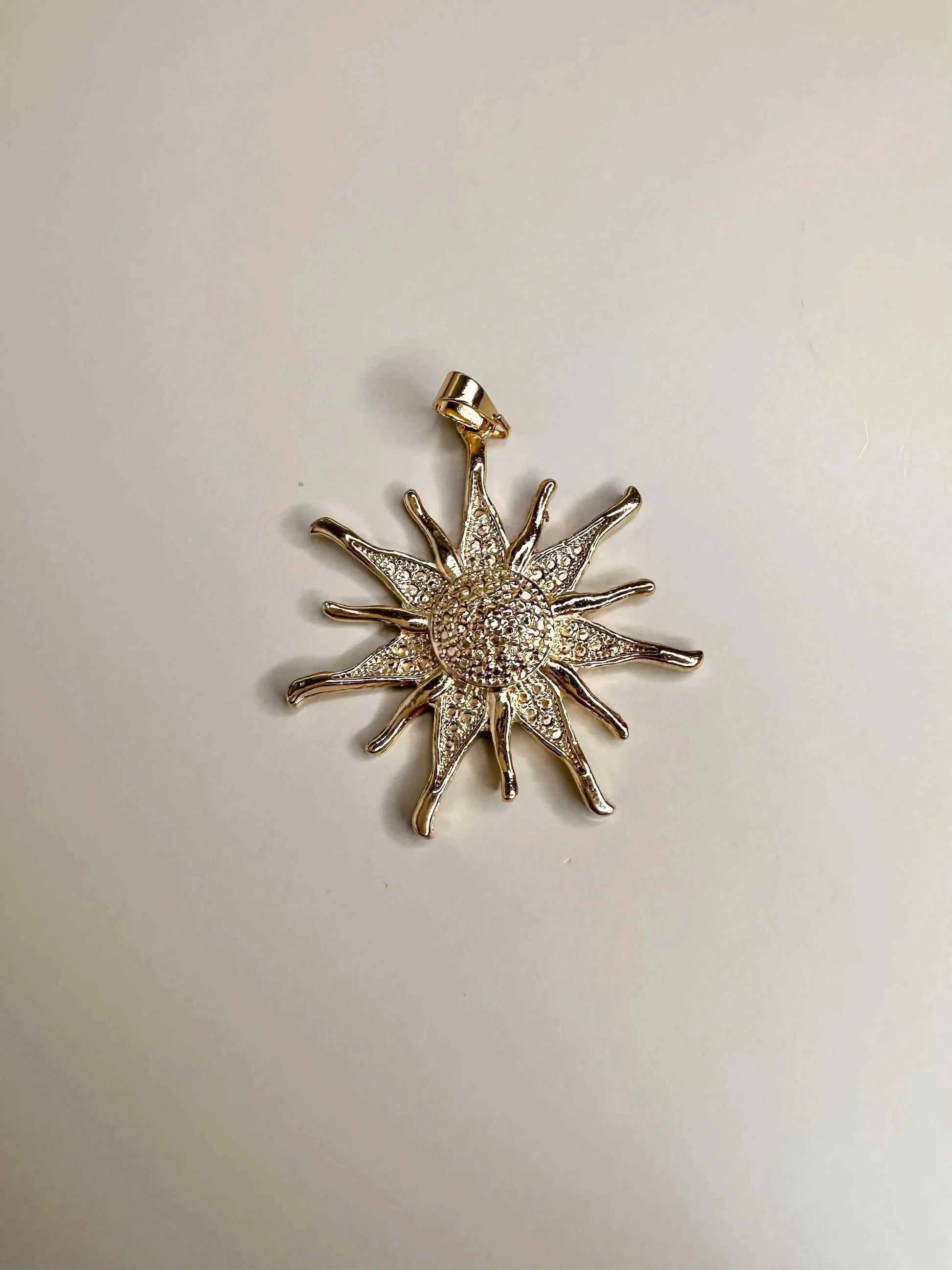 Velani Sun like Flower Pendant
