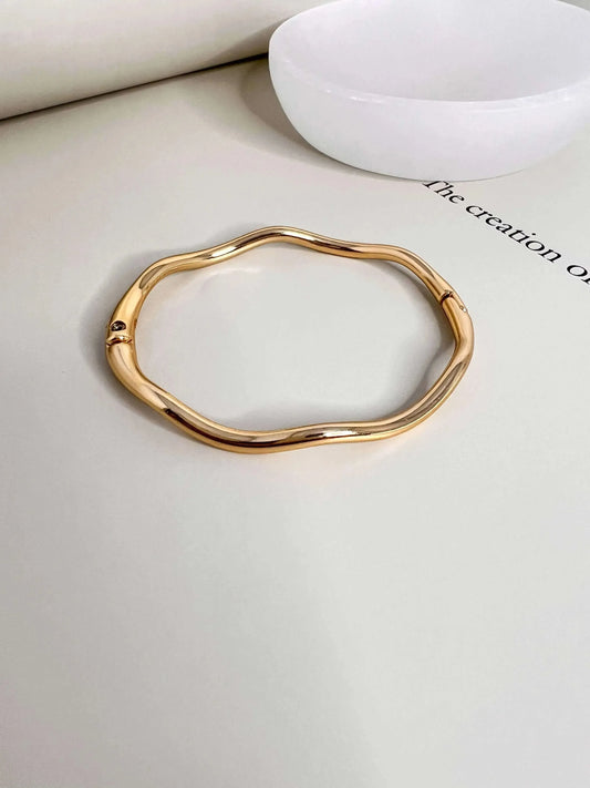 Velani Wavy Bangle Bracelet