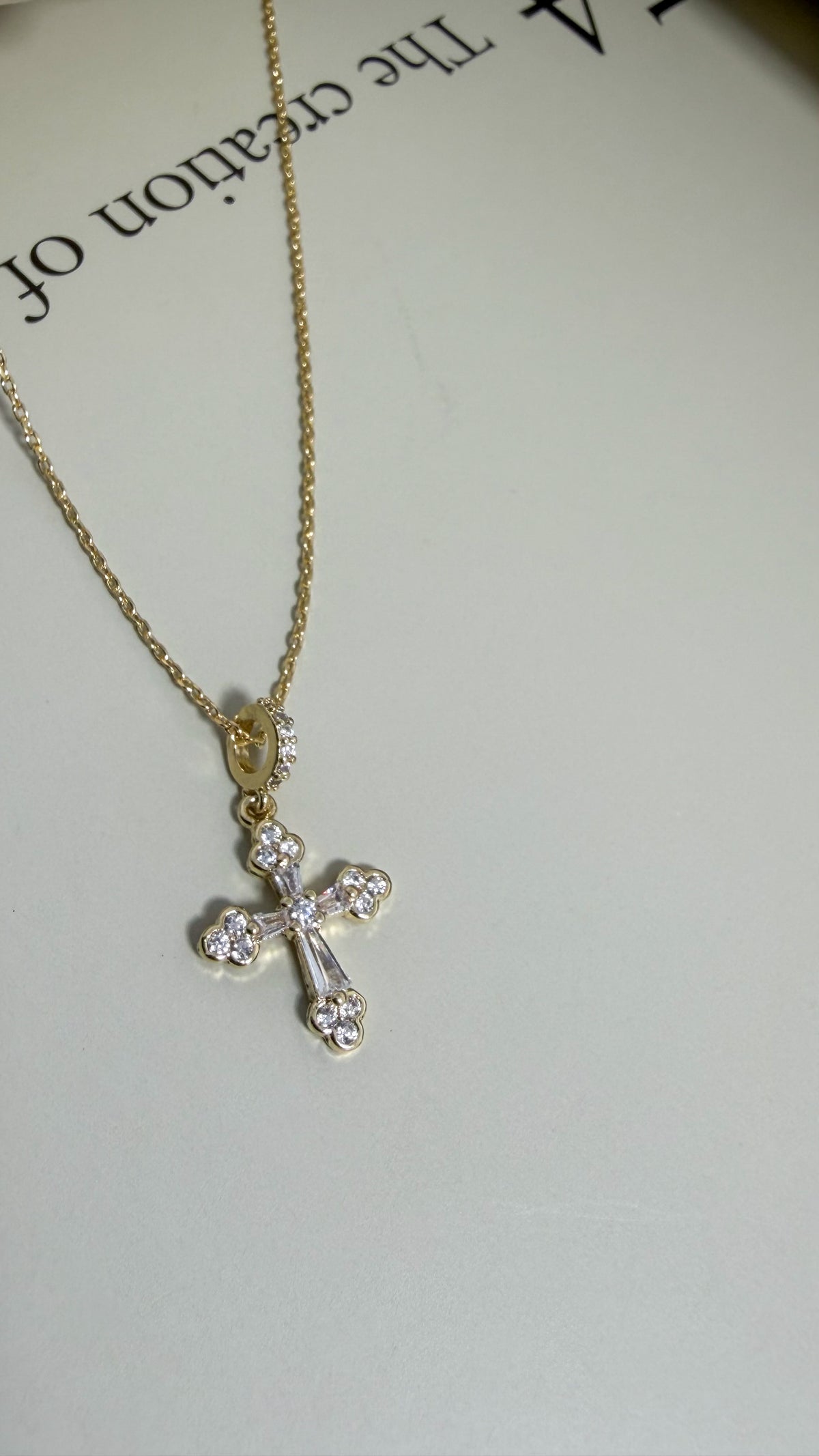 Cruz Pendant Necklace - Velani Jewelry