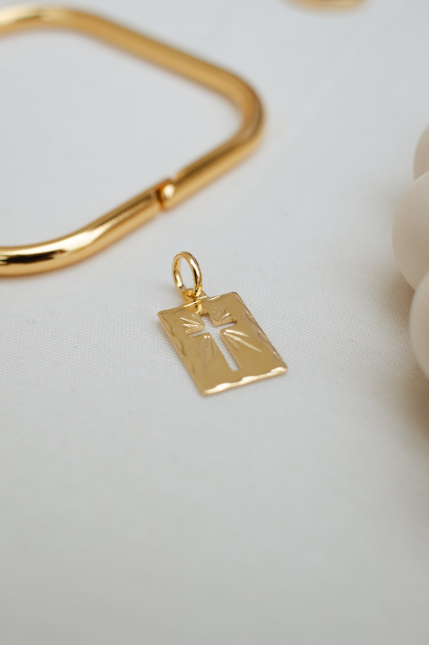 Elegant 18K gold filled cross plaque pendant, hypoallergenic and tarnish resistant for everyday wear.