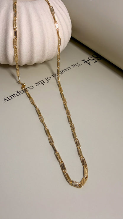 Textured Bar Paperclip Necklace - Velani Jewelry