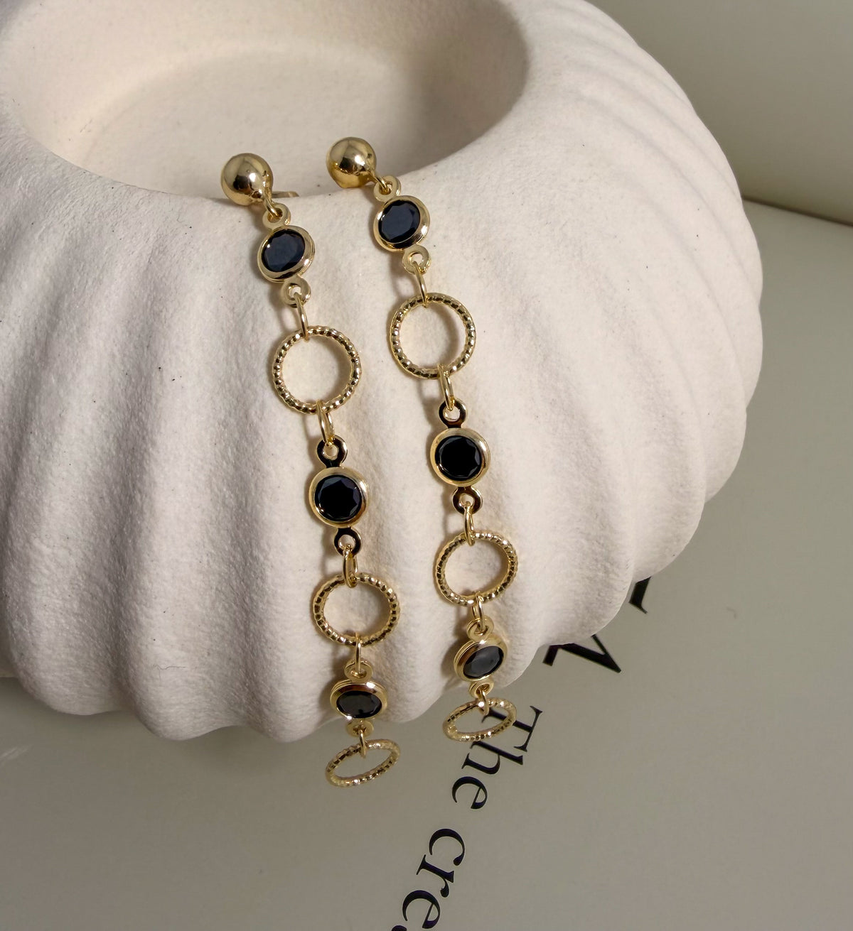 Sabbia Nera Dangling Earrings - Velani Jewelry