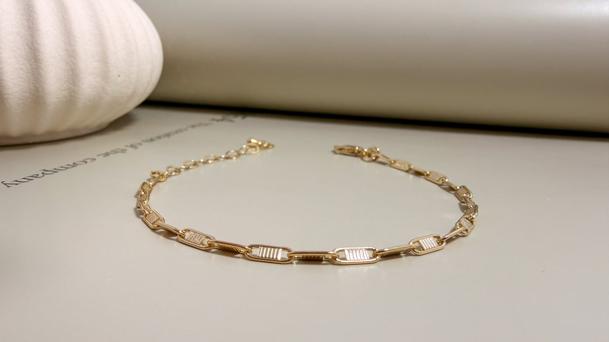 Textured Bar Paperclip Bracelet - Velani Jewelry