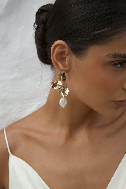 Velani Jewelry Island Bloom Flower Pearl Earrings