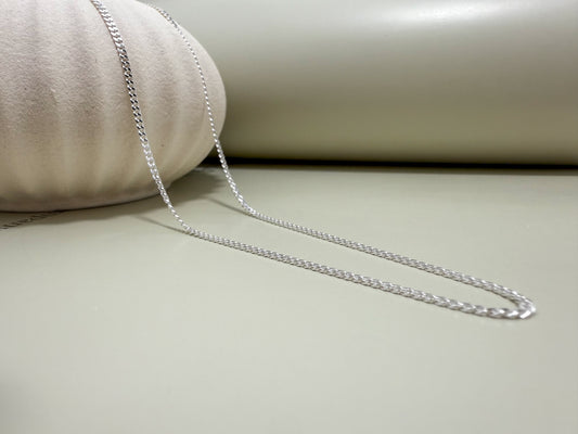 Velani Dainty Cuban Necklace