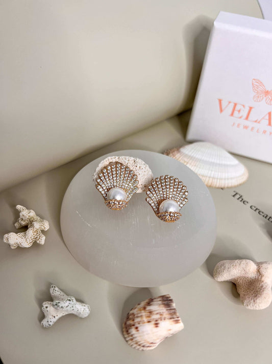 Velani Elegant Shell Pearl Earrings