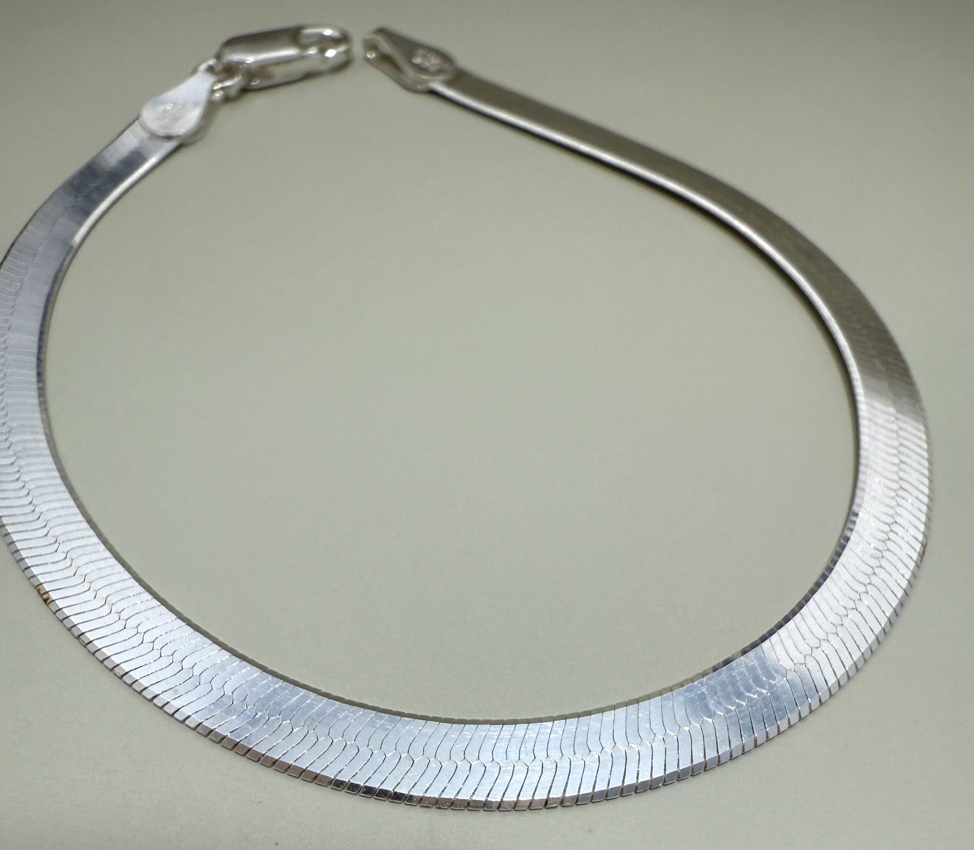 Velani Jewelry 4mm Herringbone Bracelet - Sterling Silver