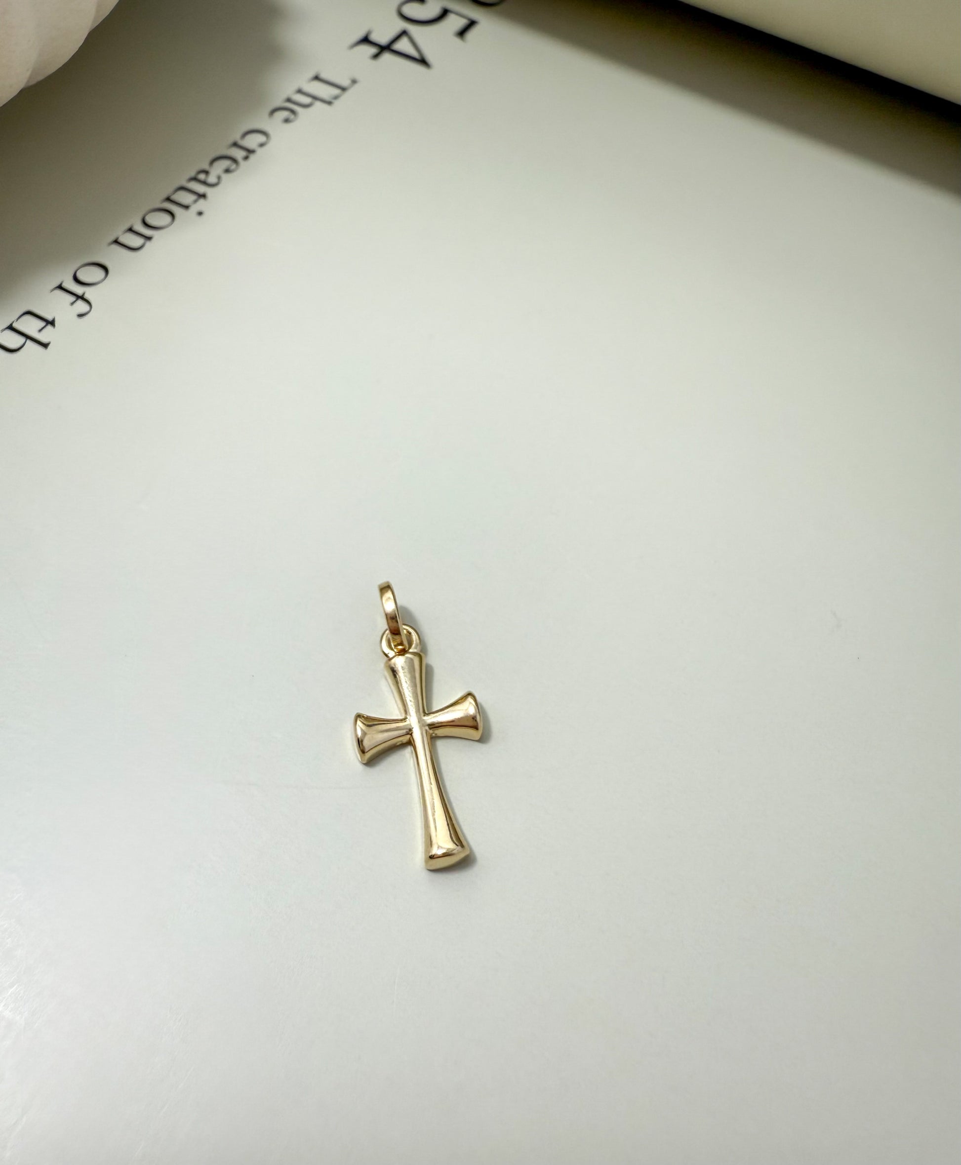 Velani Jewelry Classic Cross Pendant Gold Filled