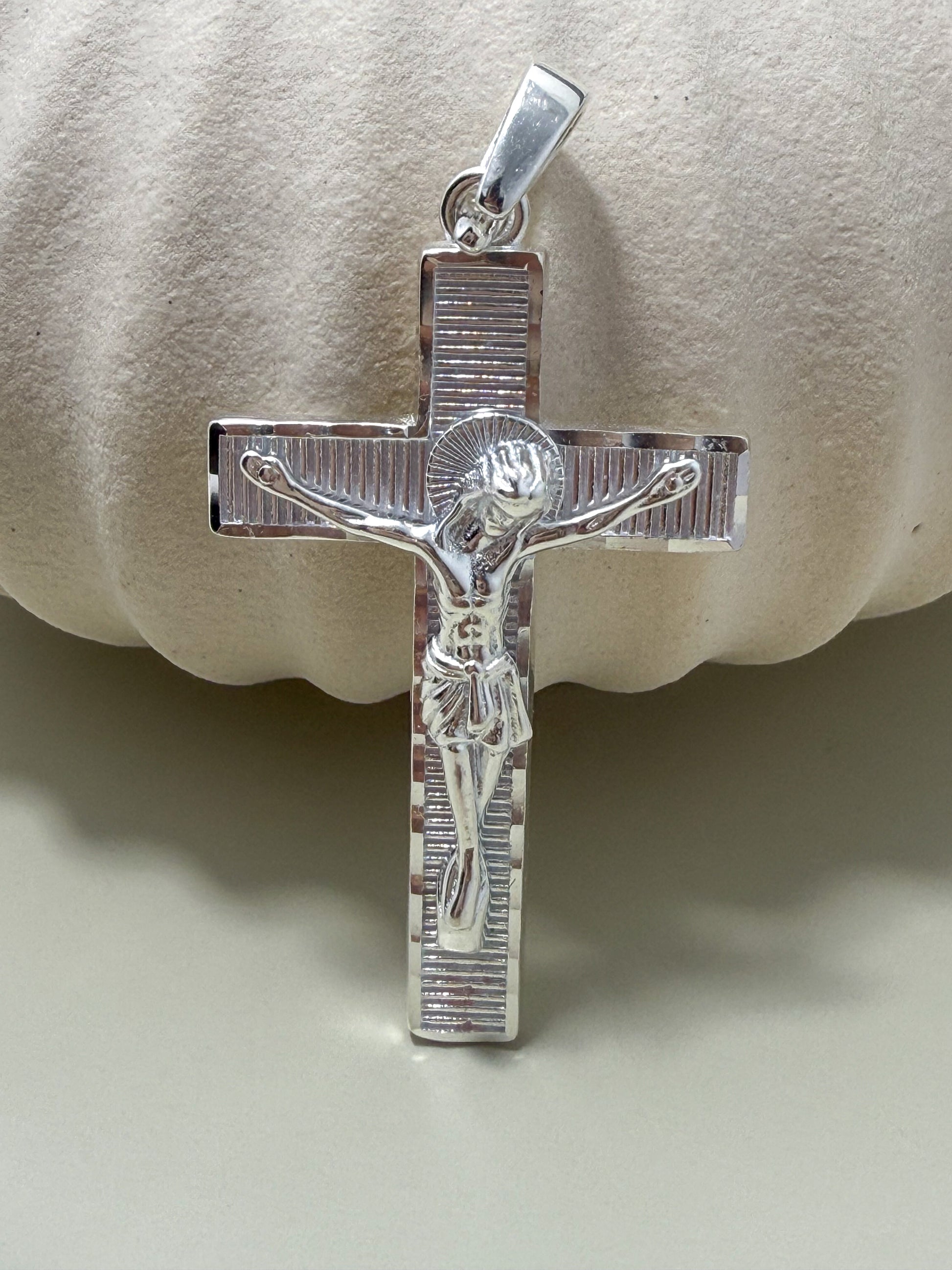 Velani Jewelry Crucifix Pendant in Sterling Silver
