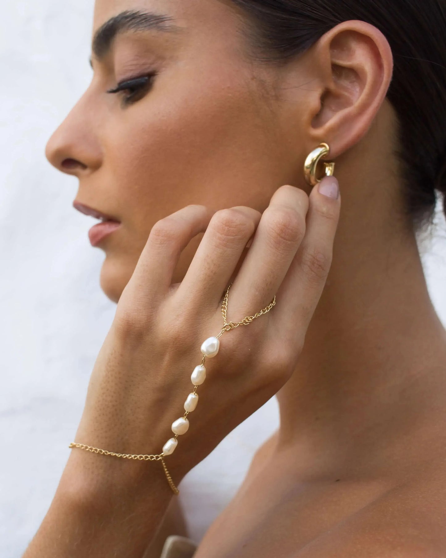 Velani Jewelry Hand Chain