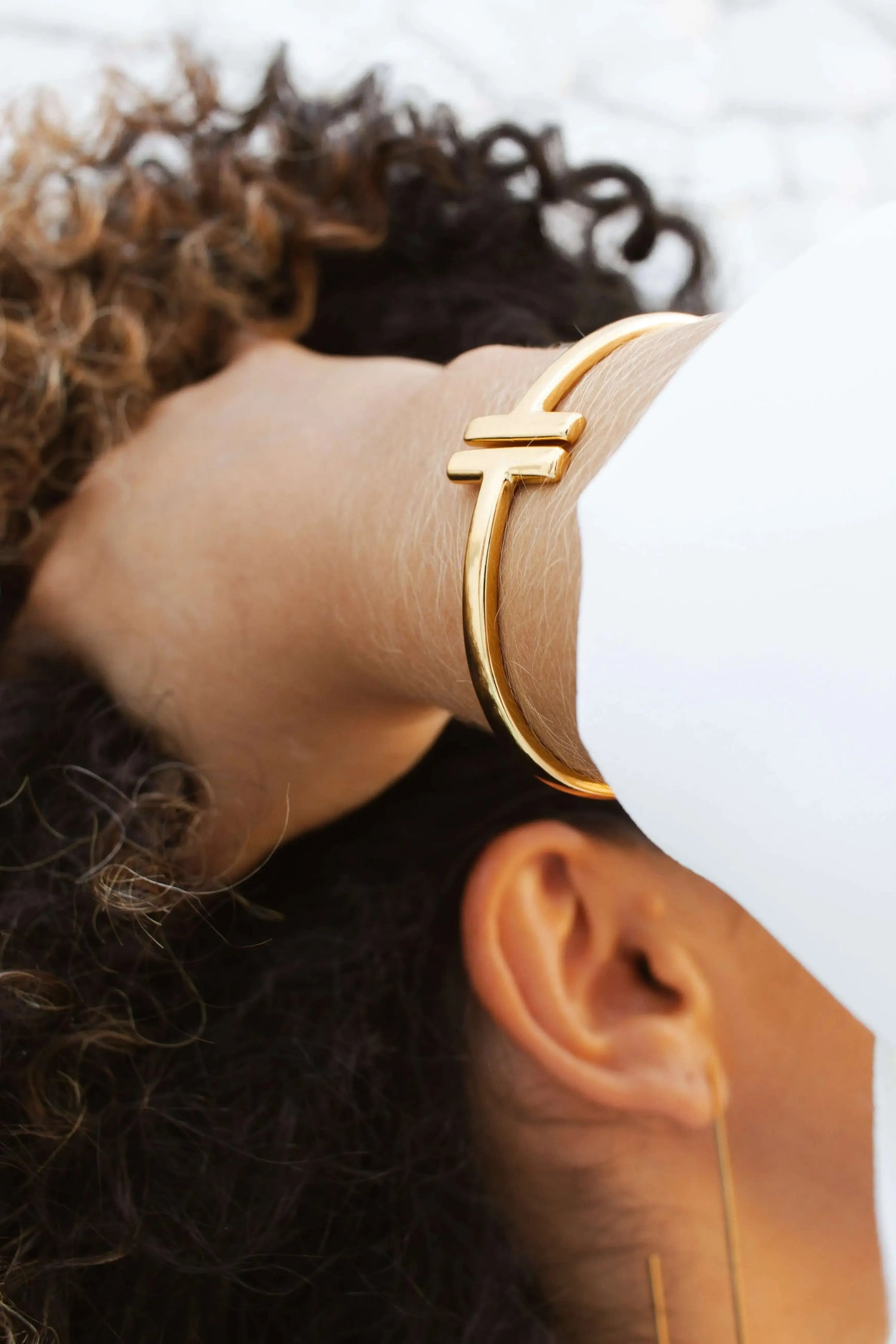 Velani Jewelry Leveza Bangle Bracelet