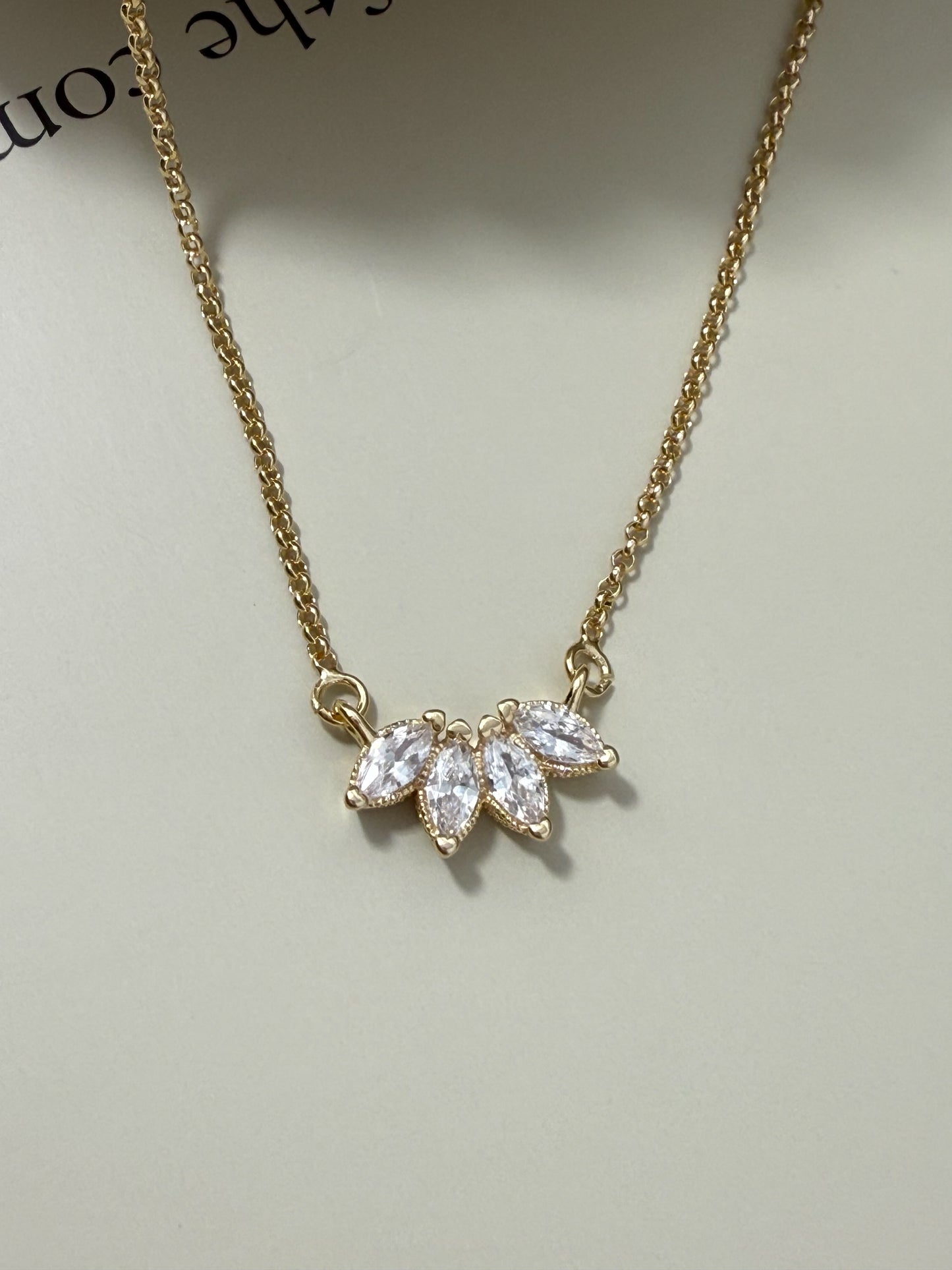 Velani Jewelry Like Flower Necklace