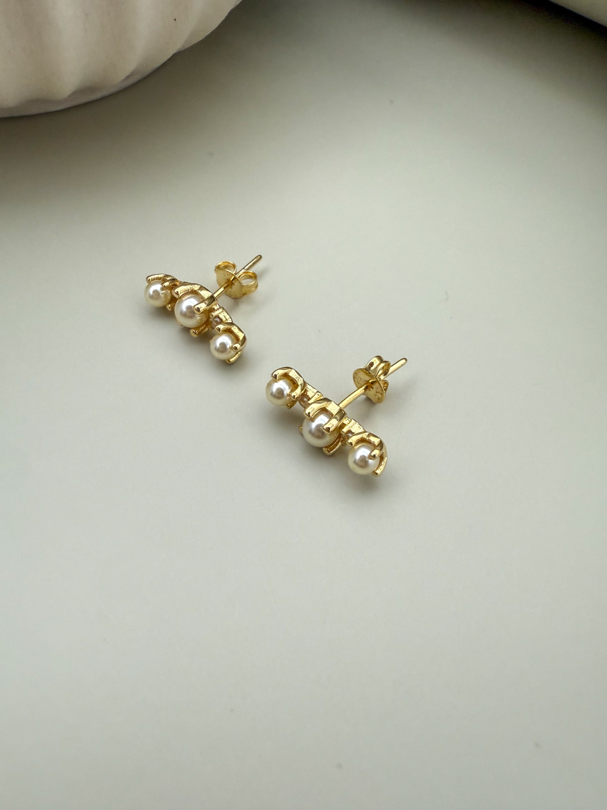 Velani Jewelry Pearl Crawler with CZ