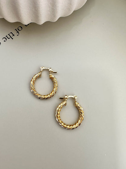 Velani Jewelry 18K Gold Filled Twisted Hoop Earrings, hypoallergenic, available in 15mm and 20mm, handcrafted in Brazil.