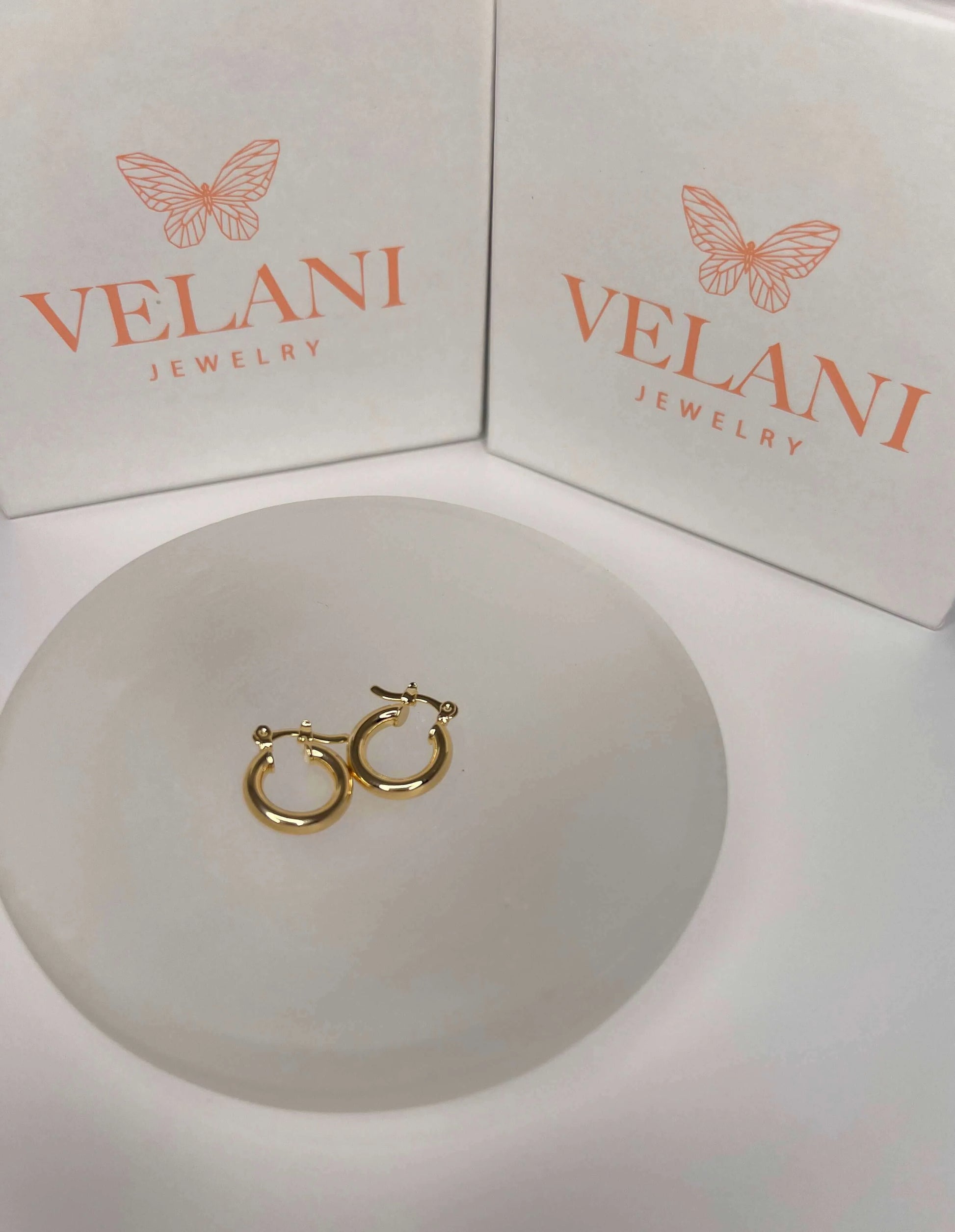Velani Medium Thick Hoop