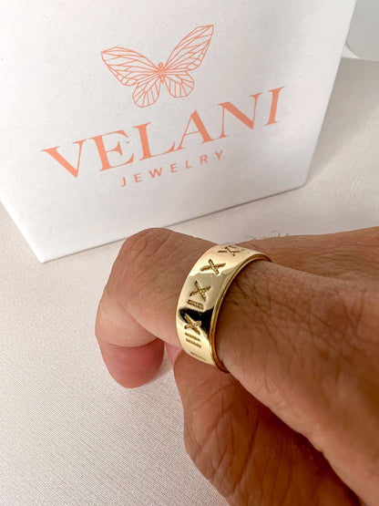 Velani Roman Numeral Ring