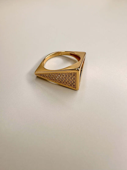 Velani Sideway Triangle Ring