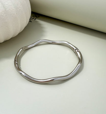 Velani Wavy Bangle Bracelet
